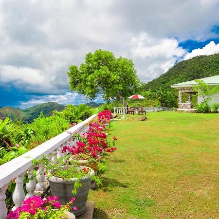 Maison Du Soleil Self Catering Anse Lazio Bagian luar foto