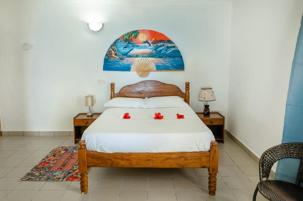 Maison Du Soleil Self Catering Anse Lazio Bagian luar foto